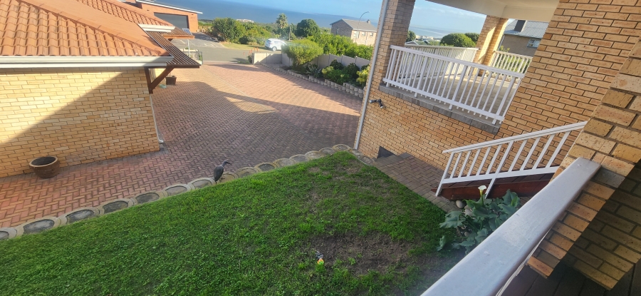 6 Bedroom Property for Sale in Dana Bay Western Cape